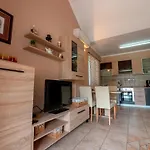 Apartamento By The Sea Rab - 14515 Banjol