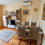 Appartement By The Sea Rab - 14515