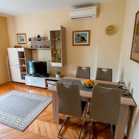 Appartement By The Sea Rab - 14515